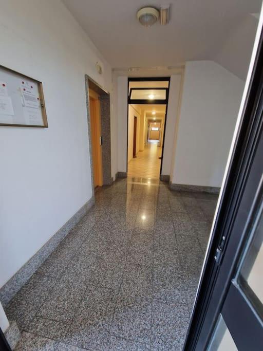 Terrazza A Nettuno E Chiesa Giubilare Santa Maria Goretti Extérieur photo